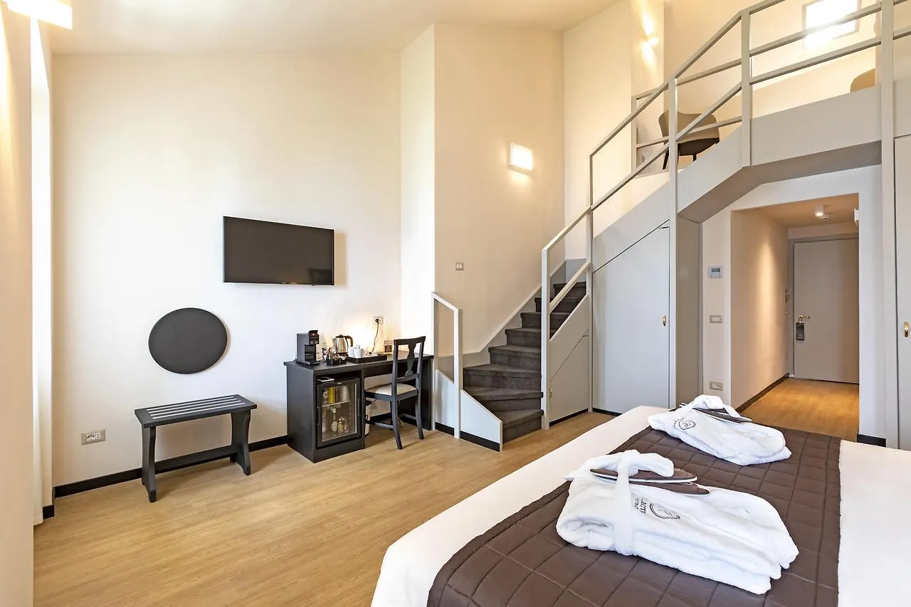 Hotel Villa Cipressi, By R Collection Hotels 바레나