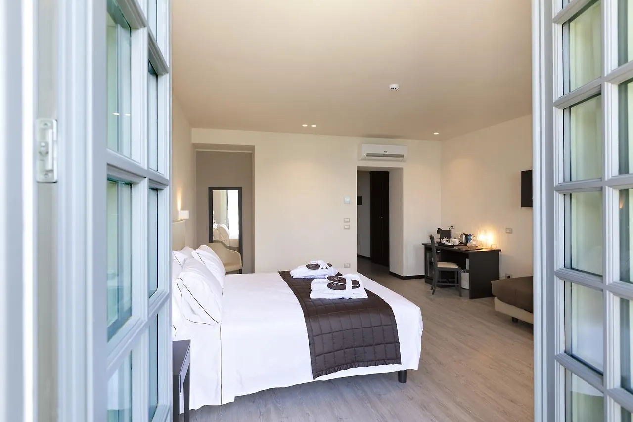 Hotel Villa Cipressi, By R Collection Hotels Varenna Italy